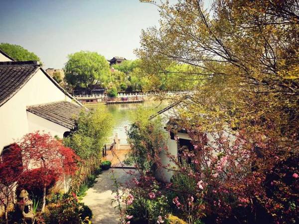 VUE Suzhou Shantang Renjia