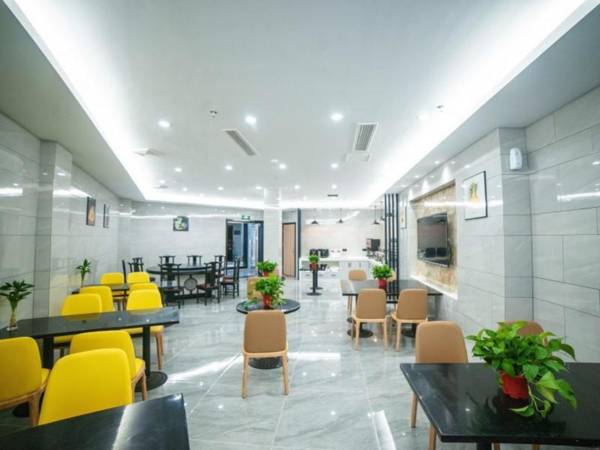 Green Tree Inn Express Suzhou Zhangjiagang Free Trade Zone Central Plaza