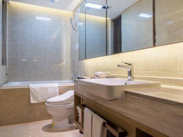 Homeplus Liyu Hotel (Suzhou Huaihai Street Sports Center)