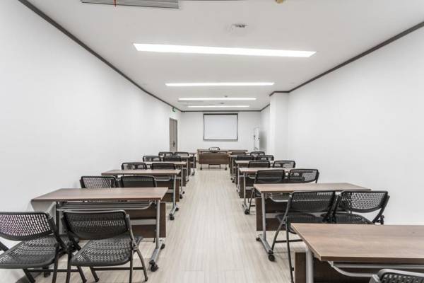 Hanting Hotel Suzhou Industrial Park North