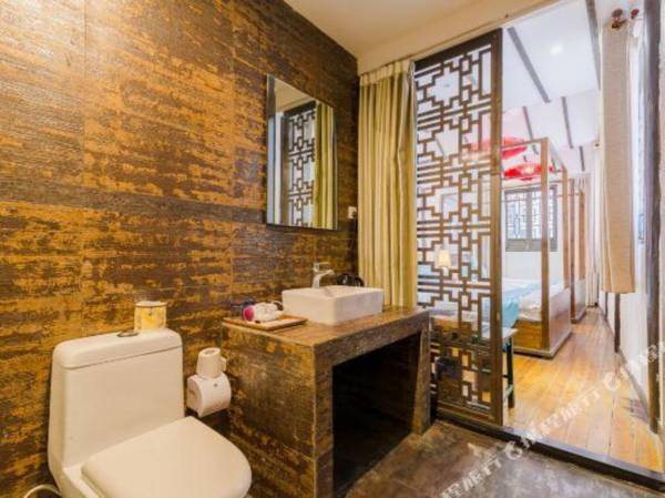 Jiuqi · Mohe Boutique Inn