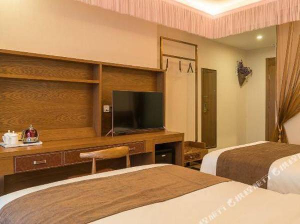 Tongcheng VR Inn (Xishuangbanna Poshui Square)