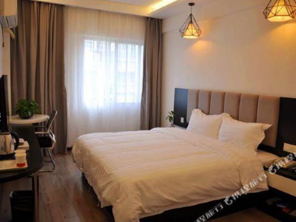 Fairyland Hotel (Menghai Passenger Terminal)