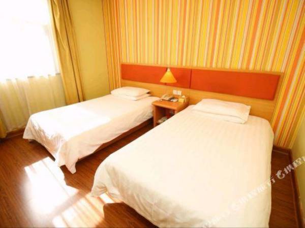 Home Inn (Xishuangbanna Gasa International Airport Store)