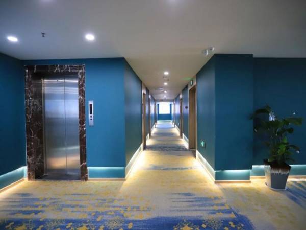 VX Hotel Jiangsu Taizhou Xinghua RT-Mart