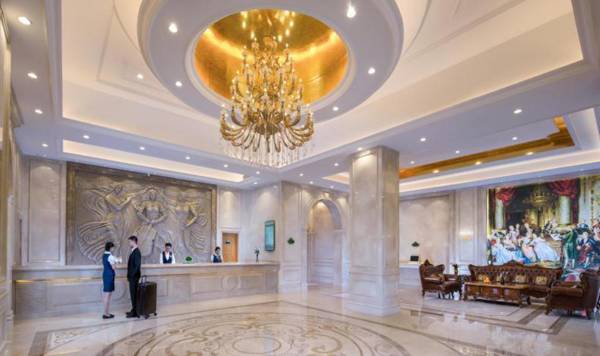 Vienna International Hotel Guangdong Maoming Wanda Plaza