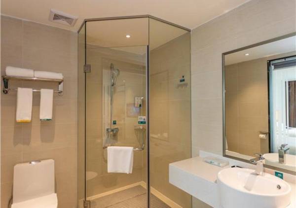 City Comfort Inn Maoming Xinyi Yudu Park