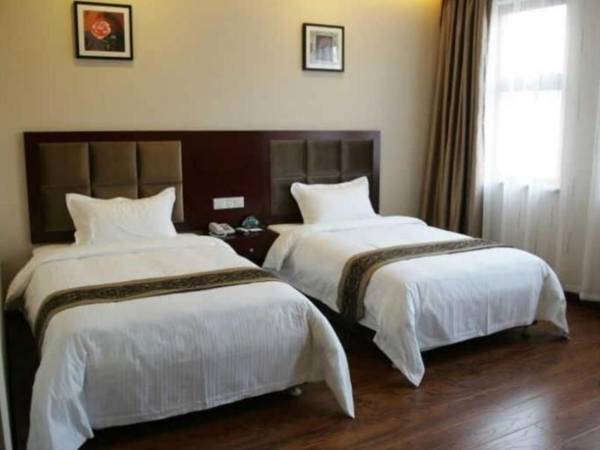 GreenTree Inn Liaoyuan Zhongkang Street Longjihuadian Business Hotel