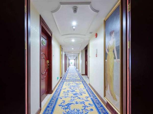 Vienna Hotel Heyuan Hongxing Road