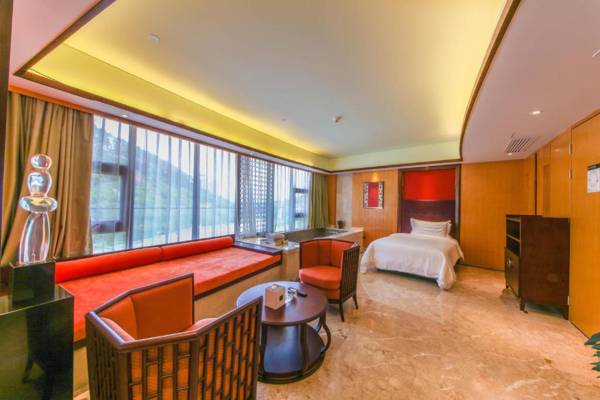 Four Points by Sheraton Heyuan Resort