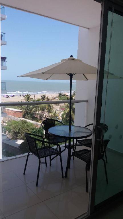 Cartagena Beach Condo - 1400 sq. Ft. (130 m2)