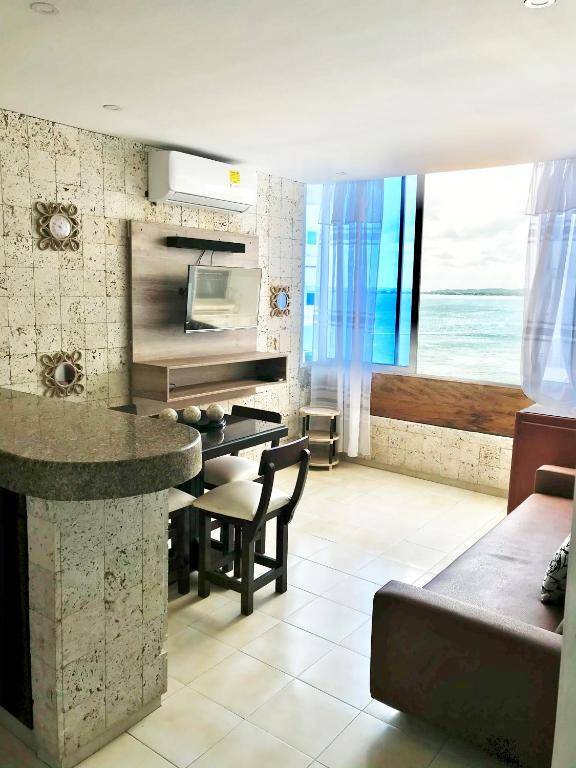 cómodo aparta-estudio con vista al mar- zona norte