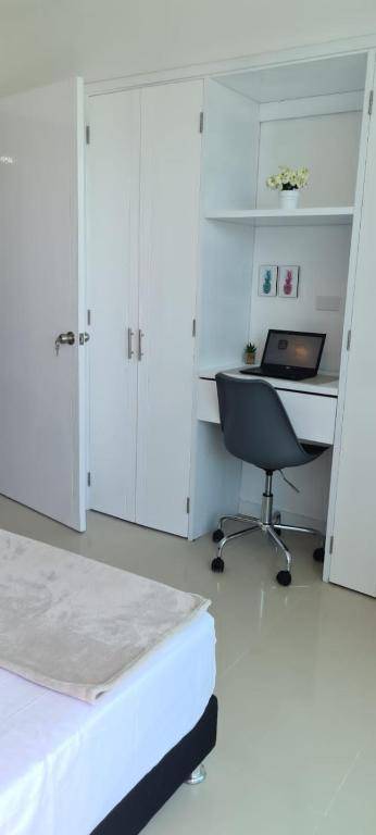 Workspace - Caribean Beach And Magical Historic City-3BR-3BAT