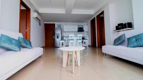 Apartamento Familiar con Vista al Mar en Bocagrande Cartagena