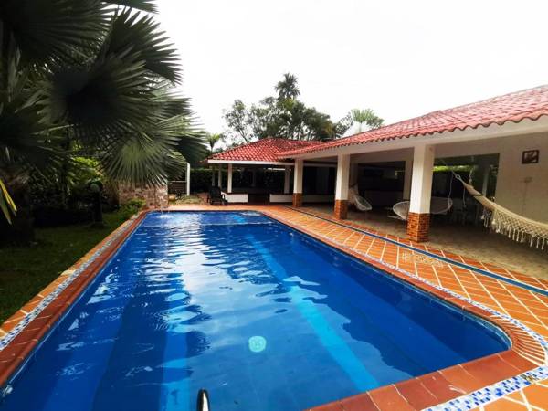 CASA CAMPESTRE EN CONDOMINIO A 5 MINUTOS DEL PERIMETRO URBANO