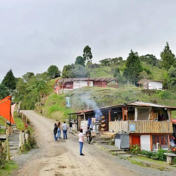 *Lindo Alojamiento* 5min termales*Vista Campestre*