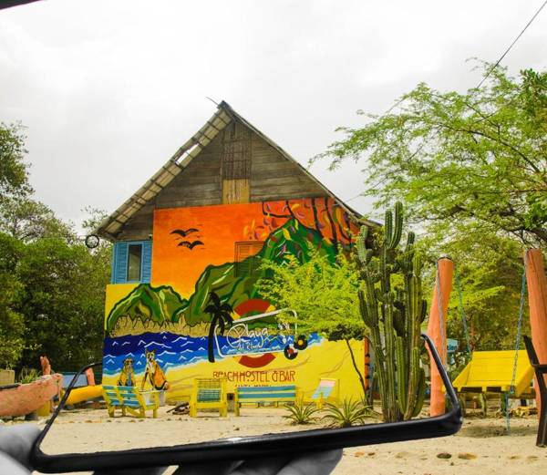 Playa del Ritmo Beach Hostel & Bar