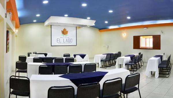 Hotel El Lago