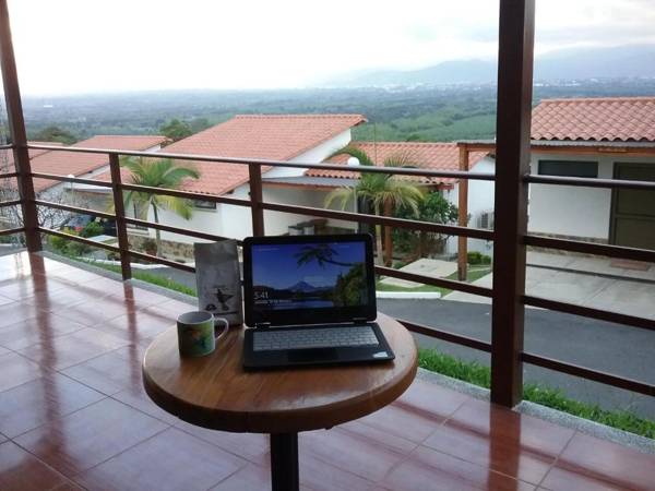 Hermosa casa con la mejor vista en el eje cafetero