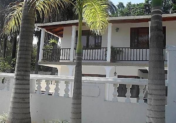 Casa Quinta con Piscina y Jacuzzi Privada en Melgar