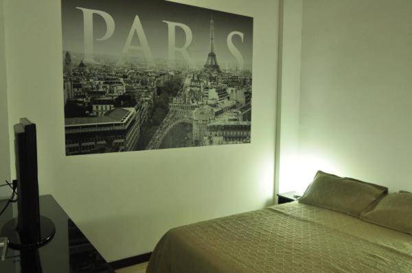 Hostal Lleras Calle 8