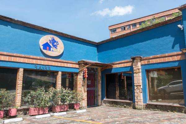 Yolo Hostel Medellin
