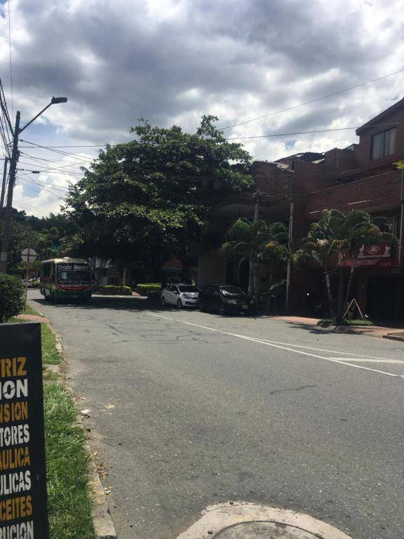 Hermoso apartamento en la Floresta - Medellin