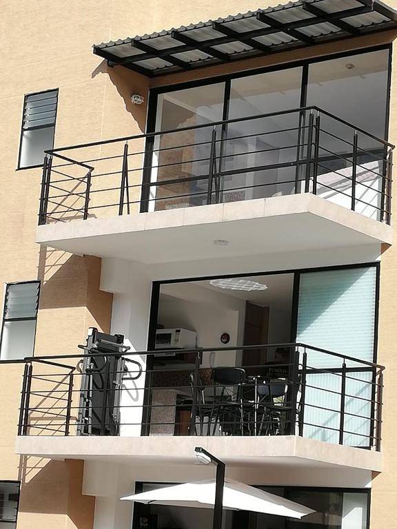 Descanso cafetero piscinas jacuzzi wifi