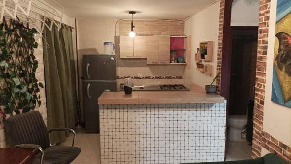 ALELI Swift norte tres personas cerca terminal/entr salida aeropto. centro eventos valle del pcfco