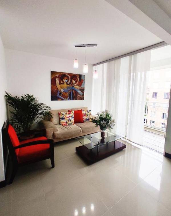 Apartamento Amoblado en Cali. Toscana