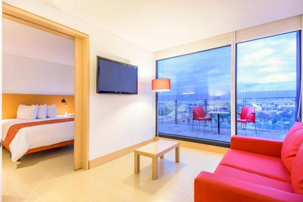 TRYP By Wyndham Bogota Embajada