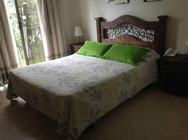 Hotel Castellana Inn