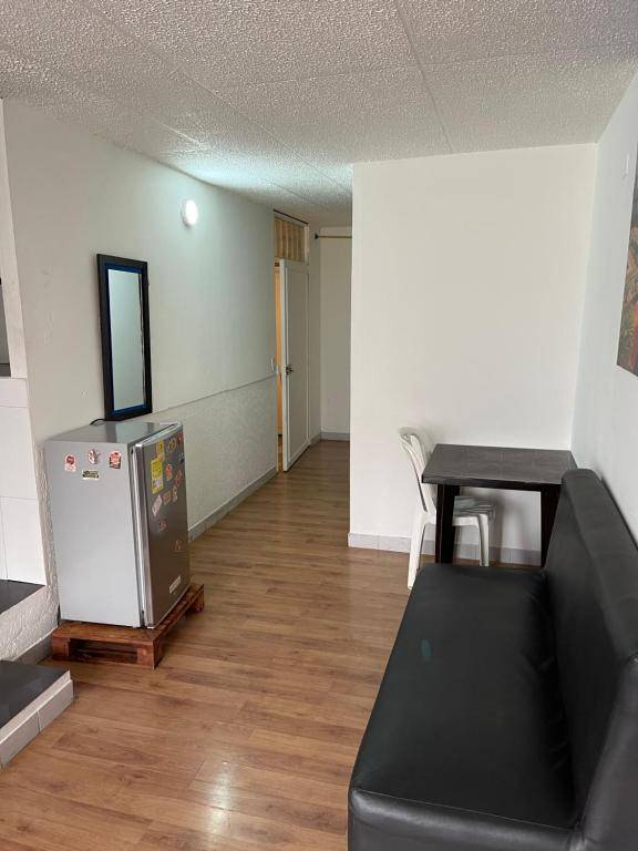 Apt est castellana cll 97