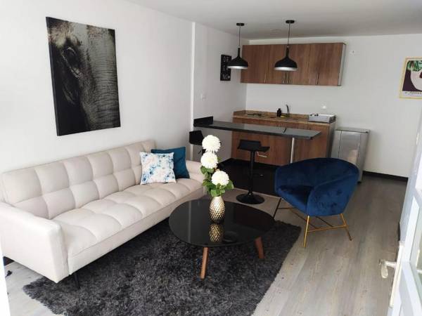 4 Apartaestudio Cedritos completo