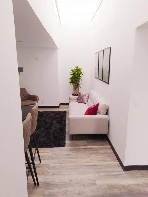 8 Apartaestudio Cedritos independiente