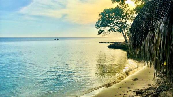 Isla Luna Beach Barú