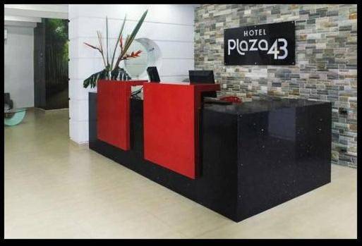 Hotel Plaza 43