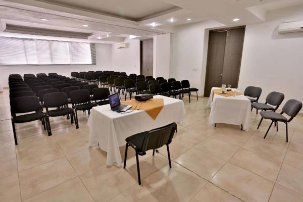 Casablanca Hotel RestoBar Catering Eventos & Turismo en Garzón