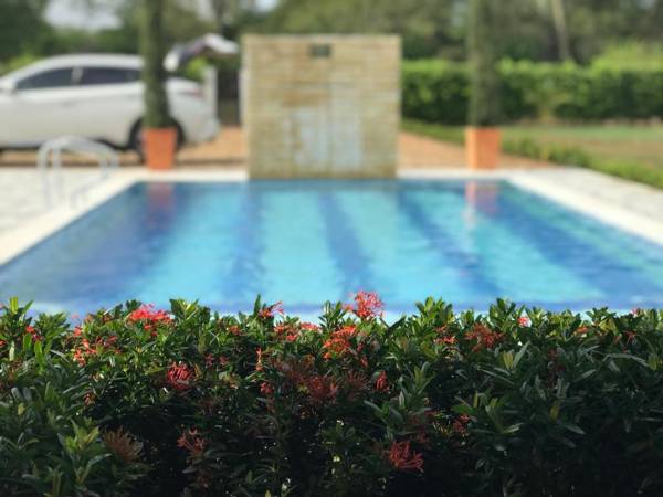 Hermosa Casa de campo grande con aire aconwifipiscinabillar !villa ensueño !