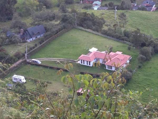 LA MESETA DE TOMINE CAMPER