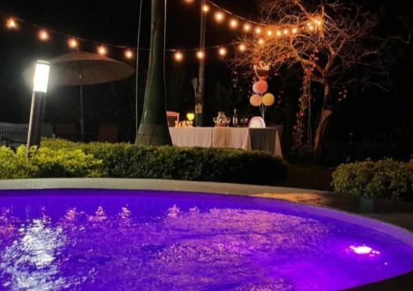Glamping con Jacuzzi para Grupos o Parejas en Caldas