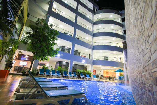 Portobelo Plaza de las Americas
