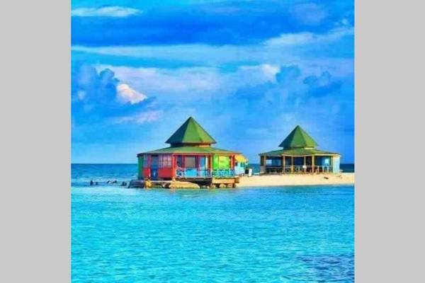 Hermoso y amplio apartamento con vista al mar