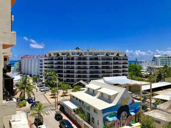 APARTAMENTOS BAY CLUB BY TOP LOCATION