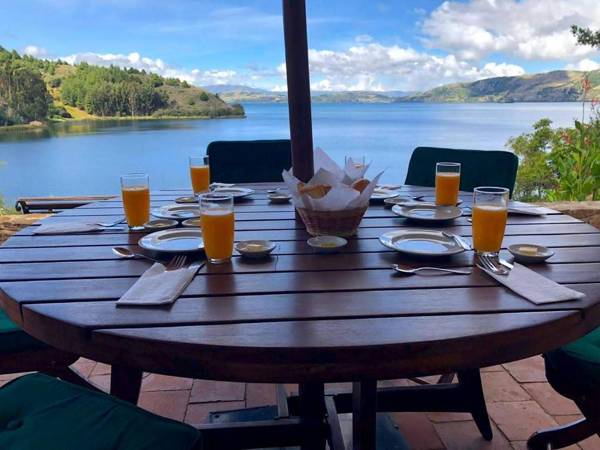 Hotel Refugio Pozo Azul