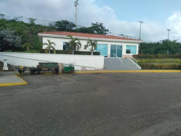 Casa con piscina privada frente al mar en Cartagena