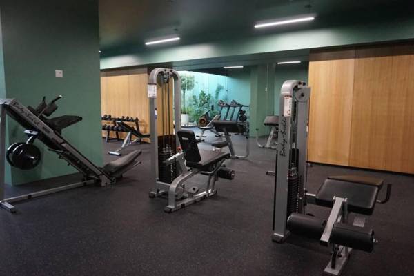 Amazing views SJO Cozy Equipped. 24/7 Concierge