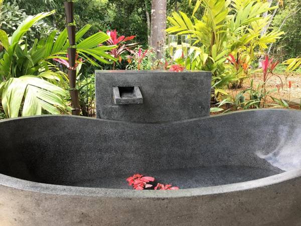 Golden Pineapple Villas-Adults Only