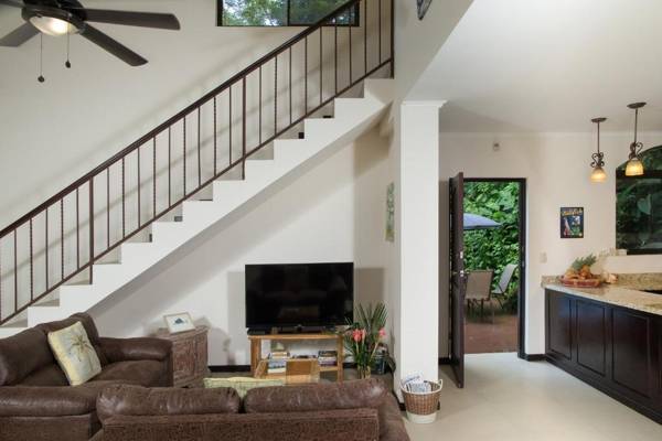 3BR Casa Heron w Private Pool Wi-Fi BBQ