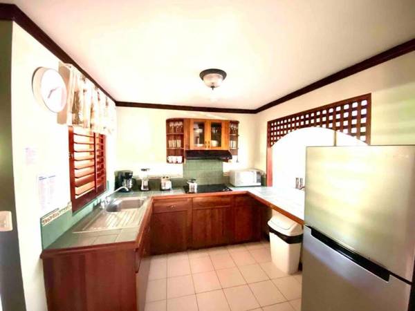 Lovely 2-BDroom Condo in Laguna Eco Village Resort